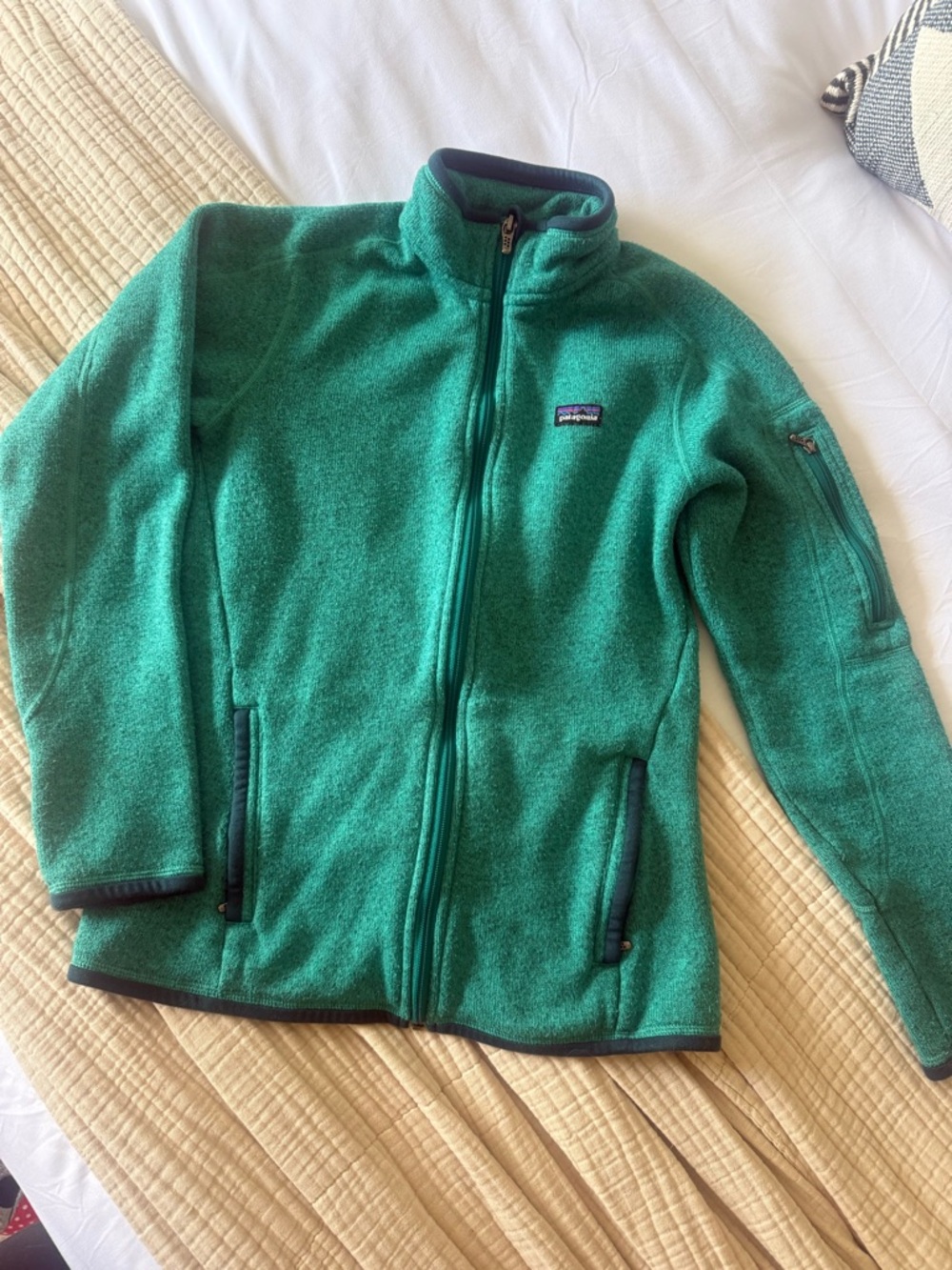 Patagonia Teal Women's Fleece Jacket with Dark Blue Trim - Size XS